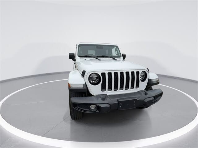  Jeep
                                Wrangler 2022